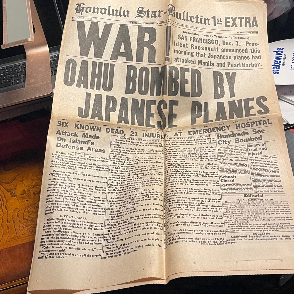 Vintage and authentic 1941 Pearl Harbor War Newspaper-Oahu, Hawaii